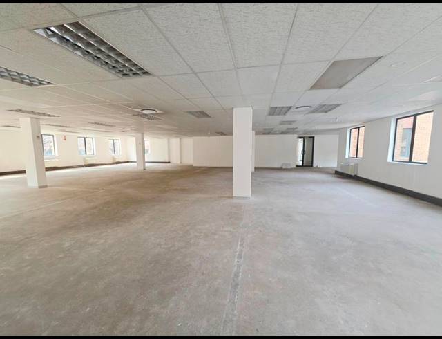 BUSINESS PROPERTY TO RENT IN MENLYN